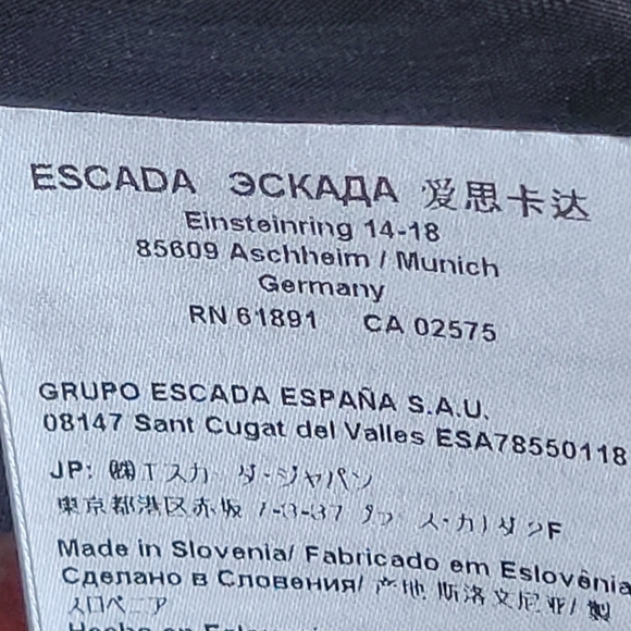 Escada Women's Multicolor Floral Blazer, size 44=XL OR 16 USA. - Picture 9 of 9